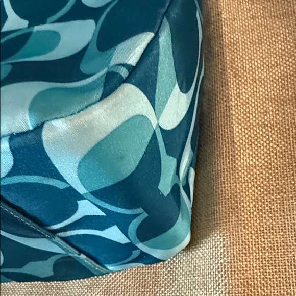 Coach Daisy Dream C Print Emma Tote in teal multi. MRSP $358 2013 - Picture 15 of 15